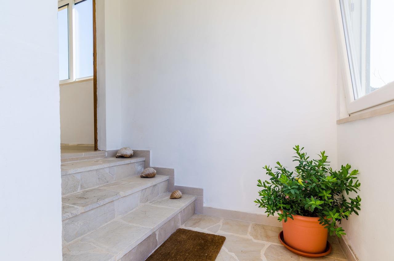Apartment & Rooms Mazdin Banići 外观 照片